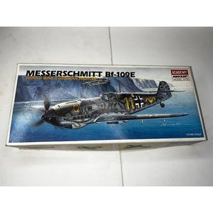 1/72 ACADEMY MINICRAFT MESSERSCHMITT Bf-109E MODEL KIT # 1668